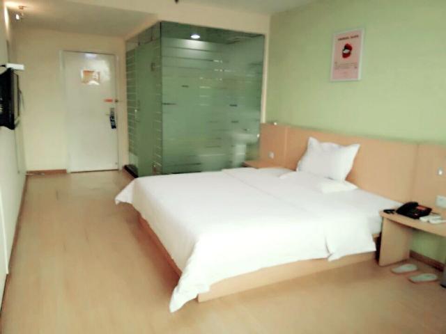 7Days Inn Xi'An Northwest University North Gate Room photo